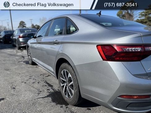 Used 2024 Volkswagen Jetta S image 8