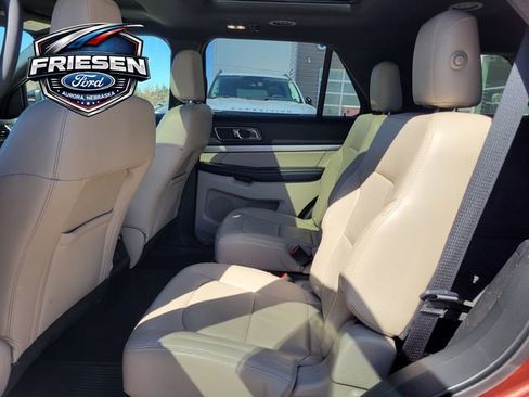 Used 2018 Ford Explorer XLT w/ Equipment Group 202A image 23