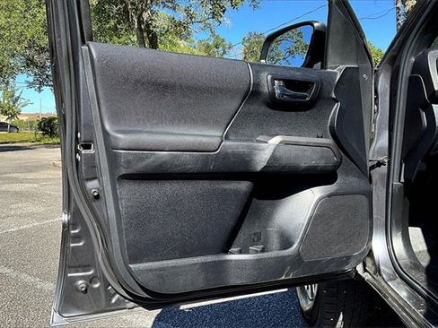 Used 2023 Toyota Tacoma 2WD Double Cab image 17