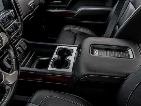 Used 2019 GMC Sierra 3500 SLT image 26