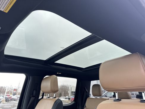 Used 2022 Ford F150 Lariat w/ Equipment Group 501A Mid image 26