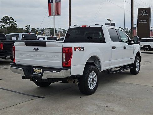 Used 2021 Ford F250 XLT w/ FX4 Off-Road Package image 10