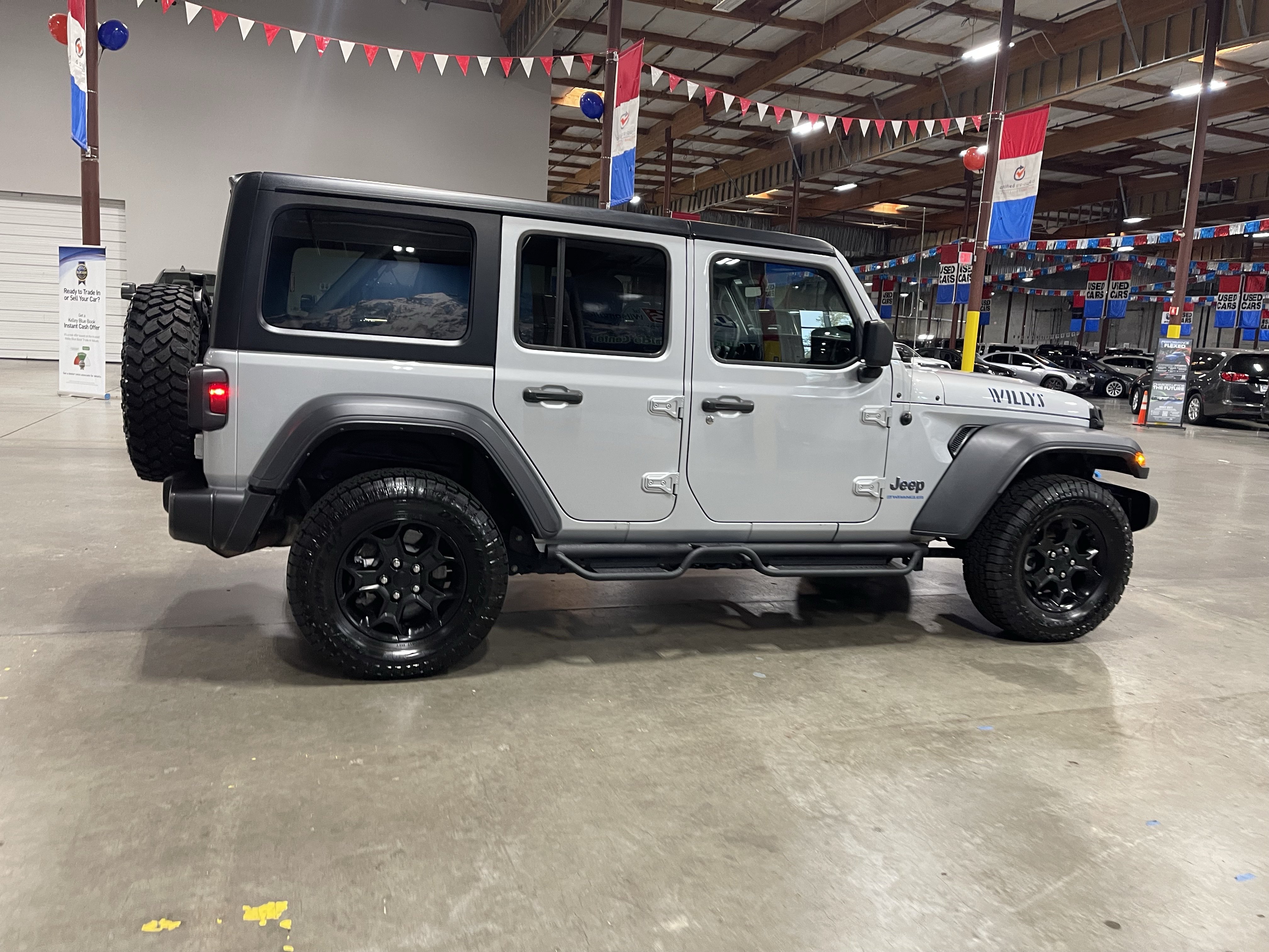 Used 2023 Jeep Wrangler Unlimited AWD/4WD image 6