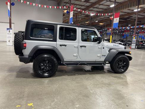 Used 2023 Jeep Wrangler Unlimited AWD/4WD image 6