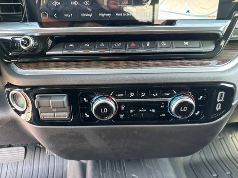 New 2026 GMC Sierra 1500 SLE image 30