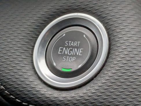 Certified 2025 Chevrolet Equinox LT w/ Convenience Package II image 31