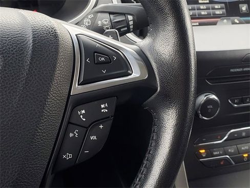 Used 2015 Ford Edge SEL w/ Equipment Group 201A image 21