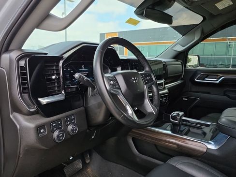 Used 2025 Chevrolet Silverado 1500 RST AWD/4WD image 11