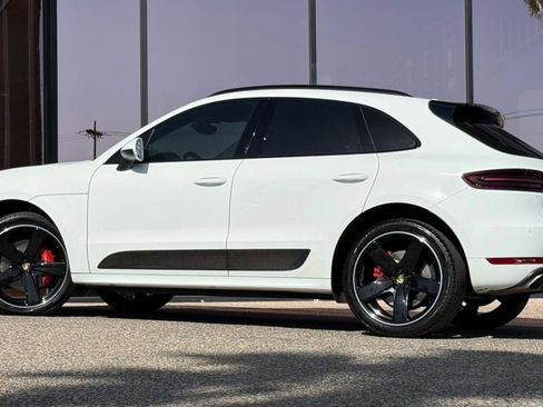Used 2017 Porsche Macan Turbo AWD/4WD image 6