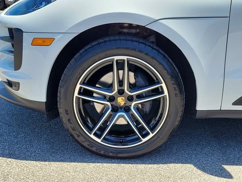 Certified 2020 Porsche Macan AWD/4WD image 14