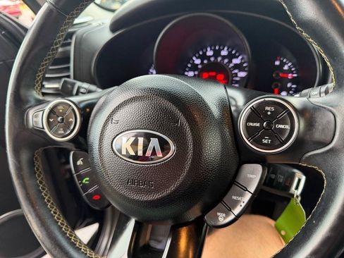 Used 2016 Kia Soul + w/ Audio Package FWD image 28