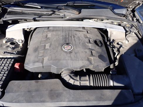 Used 2011 Cadillac CTS AWD Sedan image 8