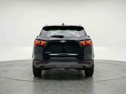 Used 2025 Chevrolet Blazer LT FWD image 6