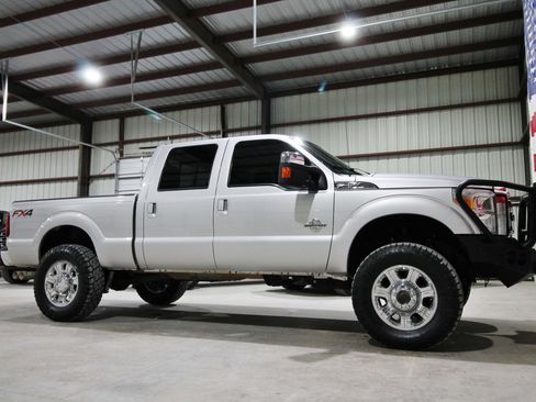 Used 2012 Ford F250 Lariat w/ Lariat Ultimate Pkg image 15