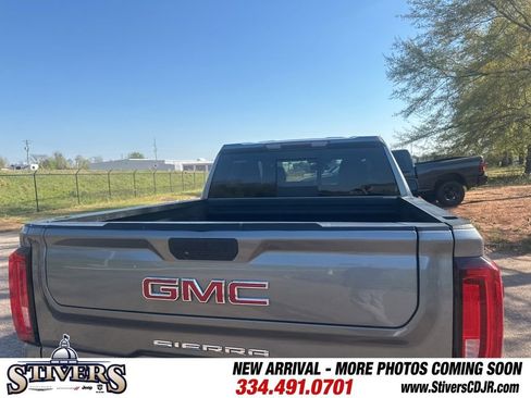 Used 2019 GMC Sierra 1500 AT4 w/ AT4 Premium Package image 5