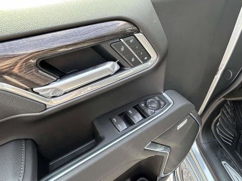 New 2026 Chevrolet Silverado 1500 LTZ w/ LTZ Premium Package AWD/4WD image 19