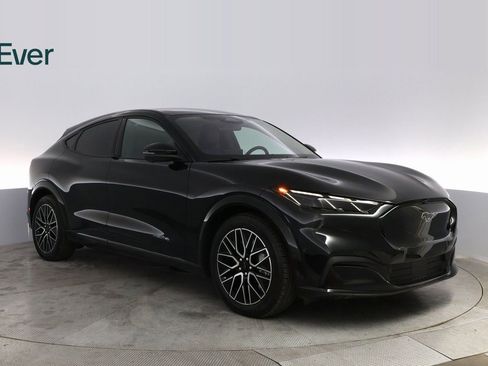 Used 2024 Ford Mustang Mach-E Premium image 4