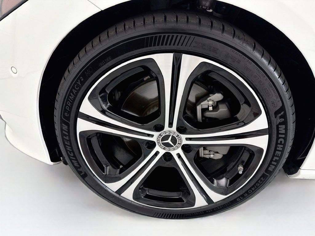 Certified 2024 Mercedes-Benz C 300 Sedan image 28