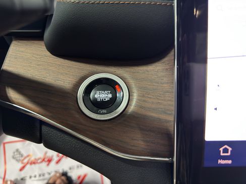 Used 2024 Jeep Grand Cherokee L Summit w/ Rear Seat Video Group I image 39