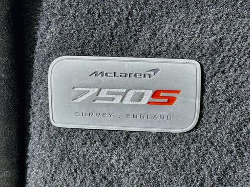Used 2025 McLaren 750S RWD image 23
