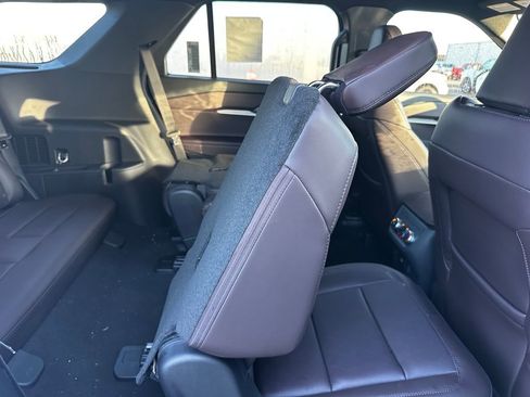 New 2026 Ford Explorer Platinum image 56