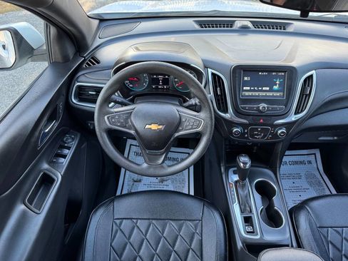 Used 2018 Chevrolet Equinox LT image 43