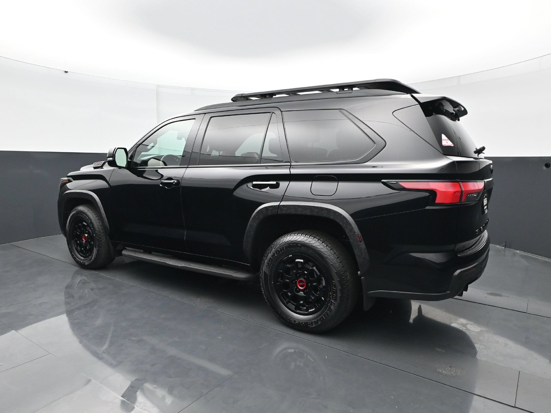 Used 2025 Toyota Sequoia TRD Pro AWD/4WD image 4