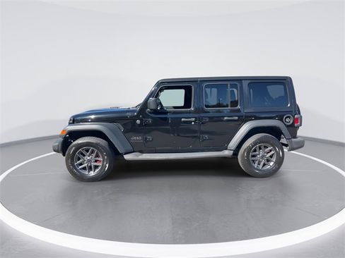 Used 2023 Jeep Wrangler Sport image 5