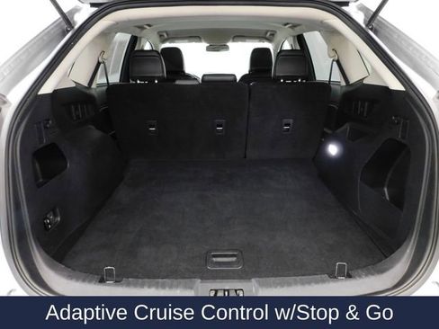 Used 2023 Ford Edge SEL image 18