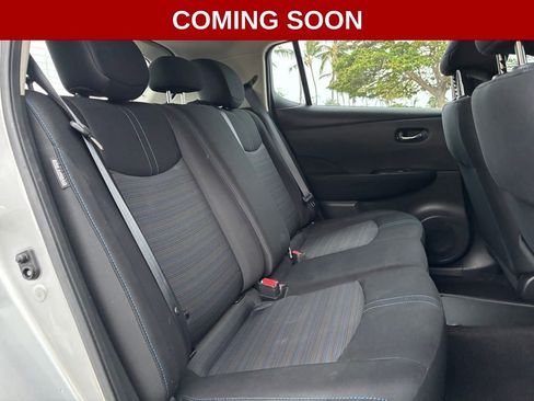 Used 2022 Nissan Leaf S FWD image 11
