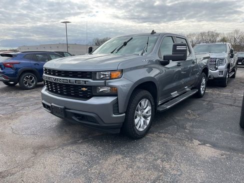 Used 2020 Chevrolet Silverado 1500 Custom w/ Custom Max Trailering Package AWD/4WD image 6