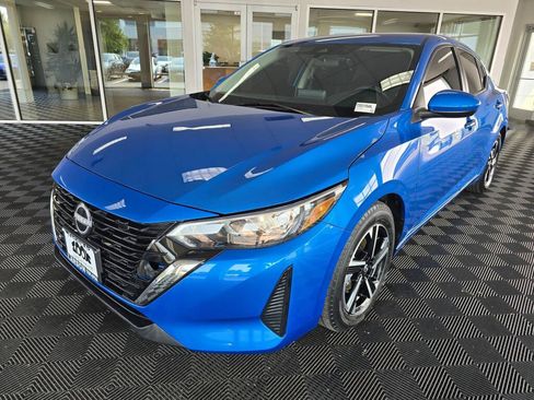 Used 2024 Nissan Sentra SV FWD image 7