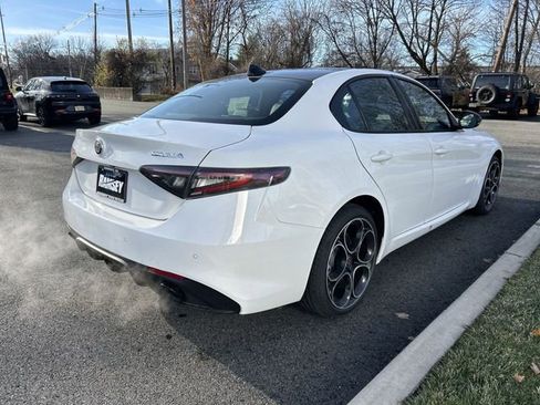 New 2025 Alfa Romeo Giulia AWD w/ Driving Assist Package image 8
