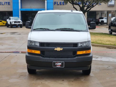 New 2025 Chevrolet Express 2500 w/ Driver Convenience Package image 9