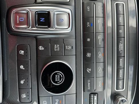 Used 2022 Hyundai Santa Fe Limited w/ Cargo Package FWD image 18