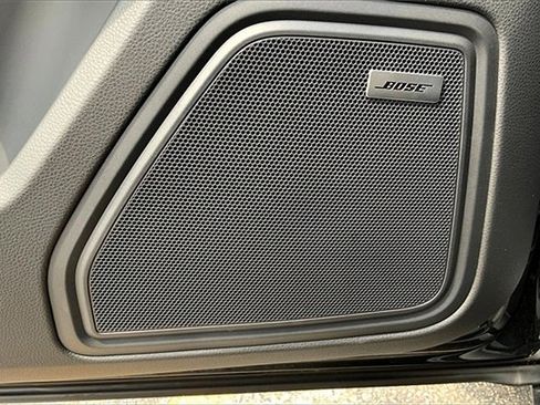 New 2025 Porsche Macan image 33