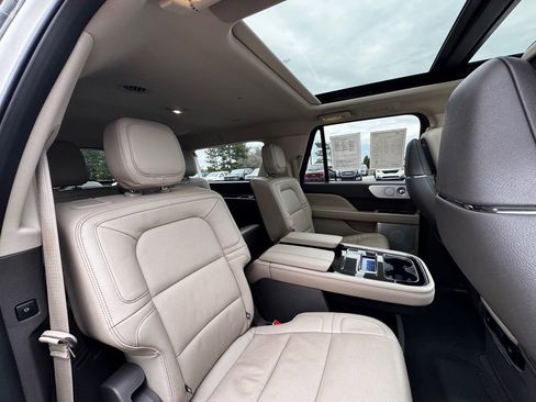 Used 2024 Lincoln Navigator L Reserve w/ Equipment Group 201A AWD/4WD image 35