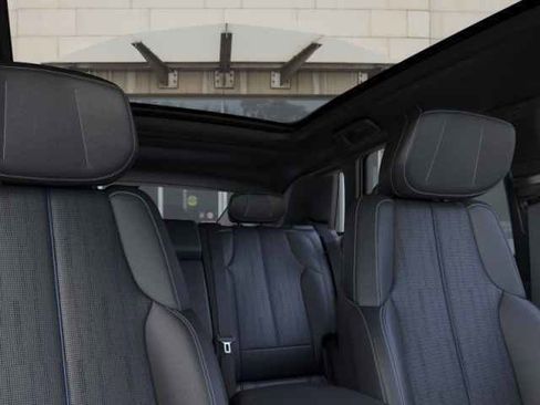 New 2026 Cadillac Lyriq Sport image 24