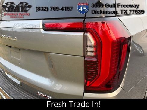 Used 2025 GMC Yukon Denali w/ Sun & Power Step Package image 10