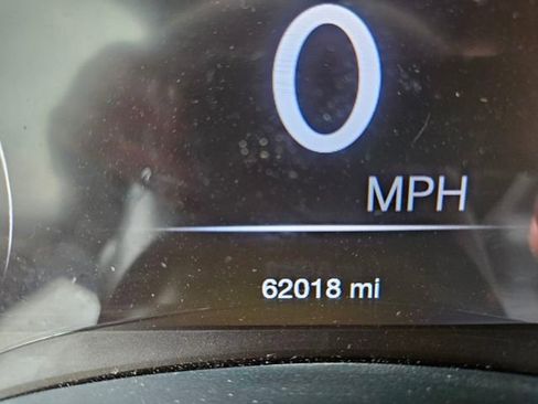 Used 2020 Jeep Grand Cherokee Limited w/ Luxury Group II image 16