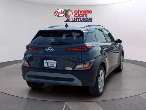 Used 2023 Hyundai Kona SEL w/ Cargo Package FWD image 5