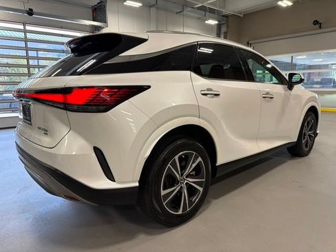 Used 2023 Lexus RX 350h w/ Accessory Package (Z1) AWD/4WD image 7