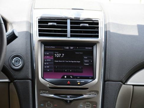 Used 2014 Lincoln MKX FWD image 26