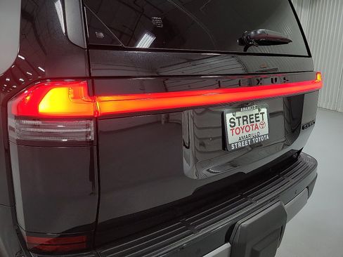 Used 2025 Lexus GX 550 AWD/4WD image 20