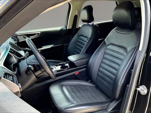 Used 2018 Ford Edge SEL w/ Equipment Group 201A AWD/4WD image 20