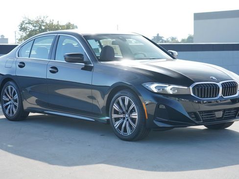 New 2026 BMW 330i Sedan w/ Convenience Package RWD image 3