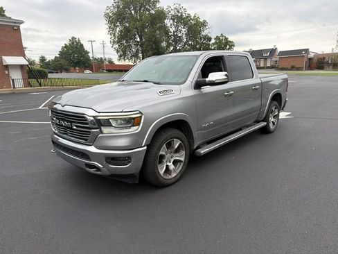 Used 2020 RAM 1500 Laramie AWD/4WD image 3