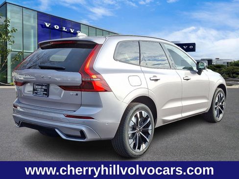 New 2026 Volvo XC60 B5 Plus w/ Protection Package Premier image 4