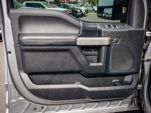 Used 2021 Ford F250 Platinum w/ FX4 Off-Road Package AWD/4WD image 16