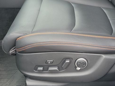 Certified 2026 Genesis GV70 3.5T Sport Advanced AWD/4WD image 17